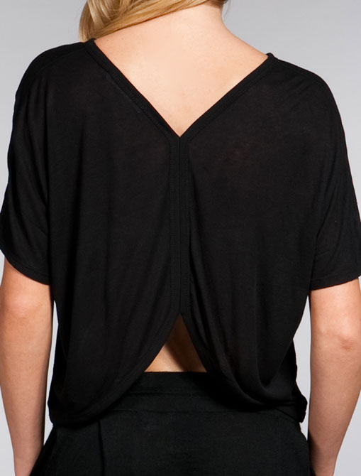 Alexander Wang Cut-Out Crop T-shirts T