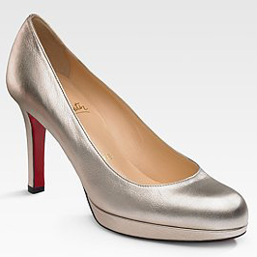 Christian Louboutin New simple pump