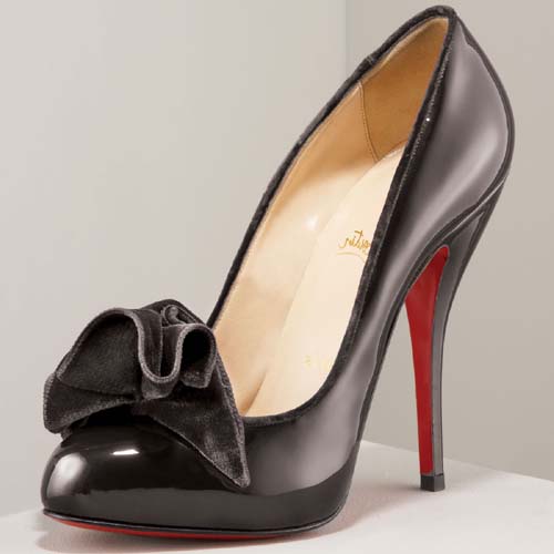 Christian Louboutin Lady Page Velvet-Bow Pump black