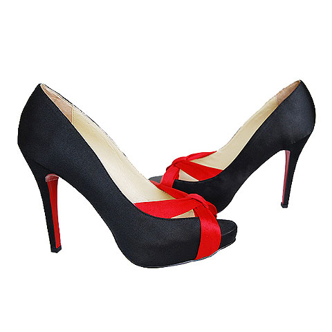 Christian Louboutin Mouskito Pump